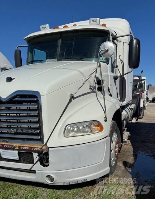 Mack CXU613 Truck Tractor Units