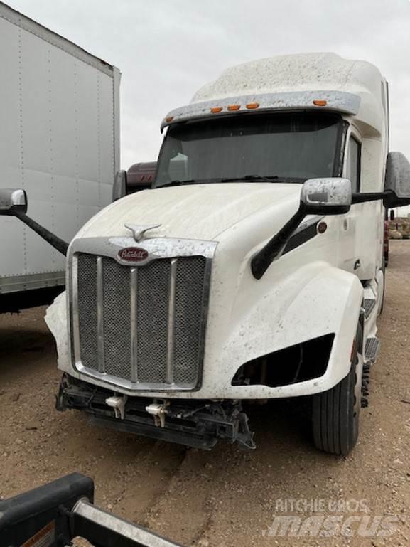 Peterbilt 579 Truck Tractor Units
