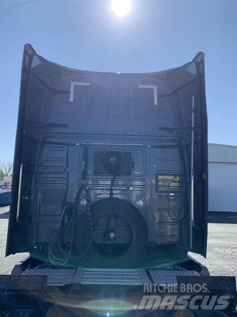 Volvo VNL 760 Truck Tractor Units