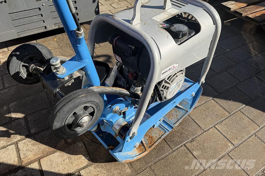 Weber CR 2 Vibrator compactors