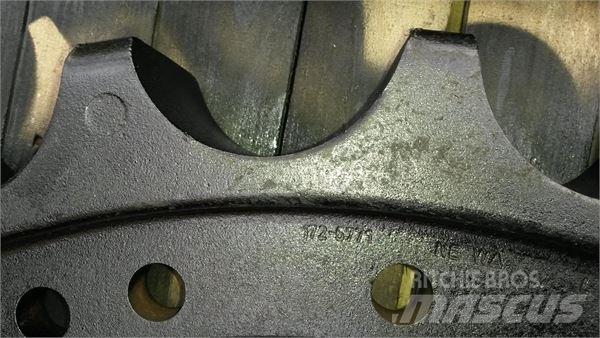 CAT 1366968 Tracks, chains and undercarriage