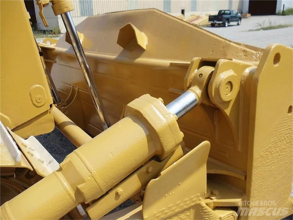 CAT D8N Crawler dozers
