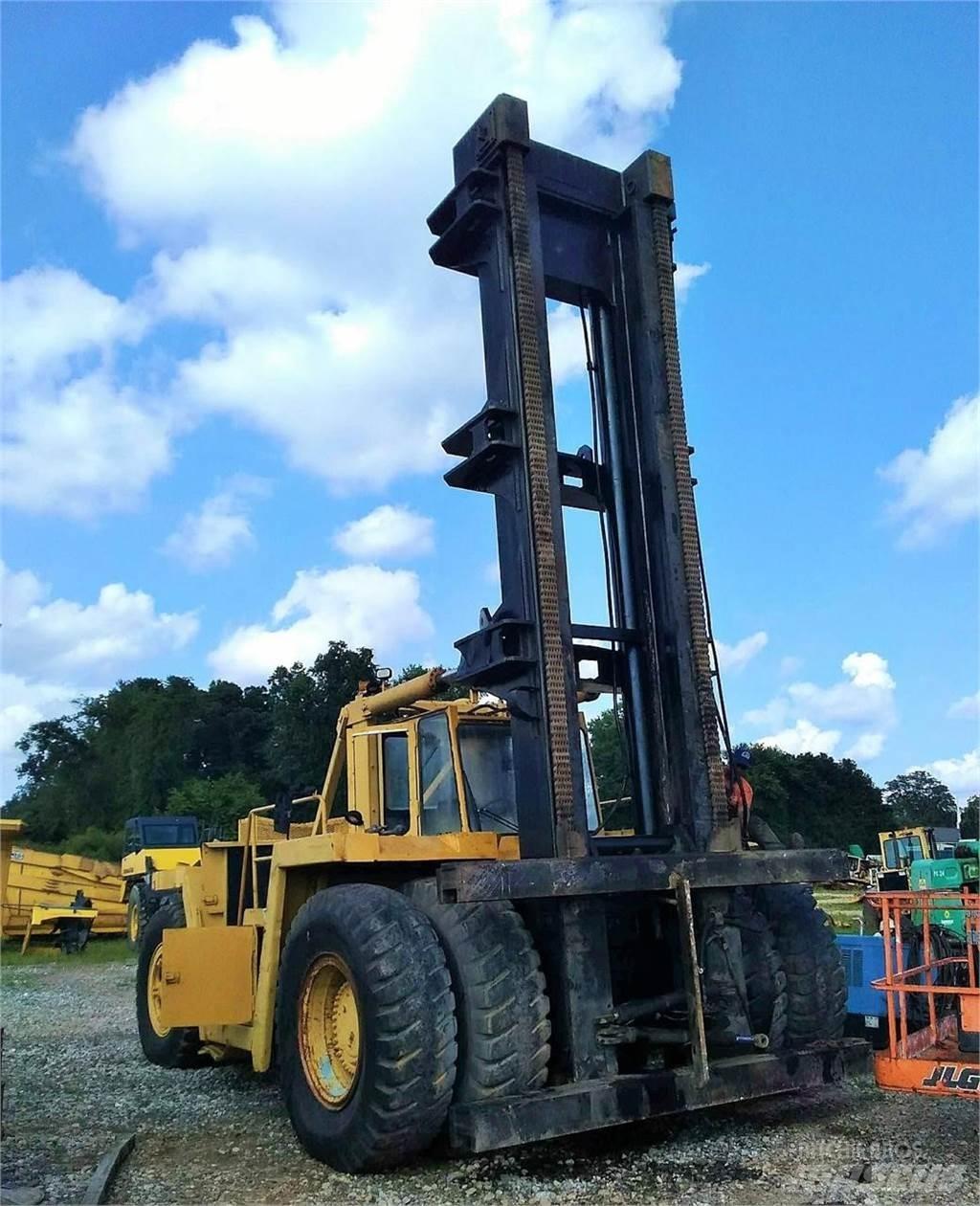 CAT V900 Diesel trucks