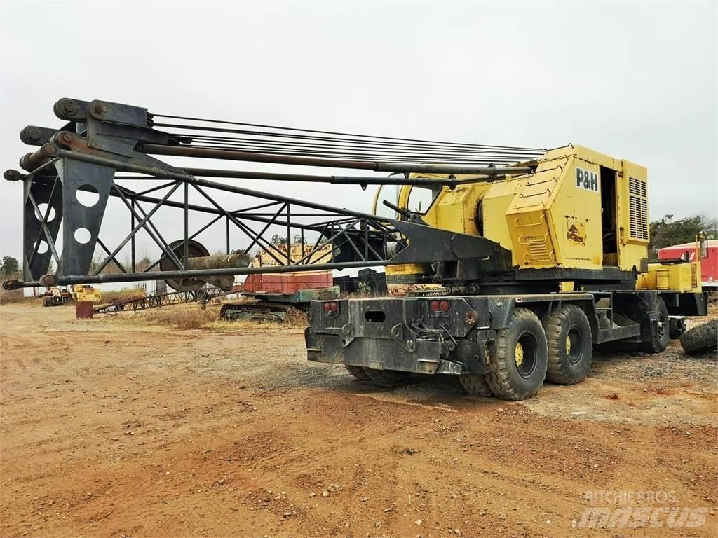 P&H 650 Crane trucks