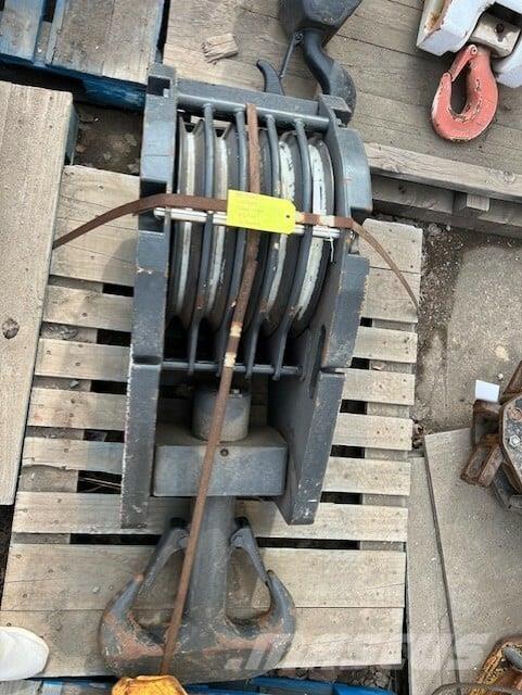  Unknown Crane spares & accessories