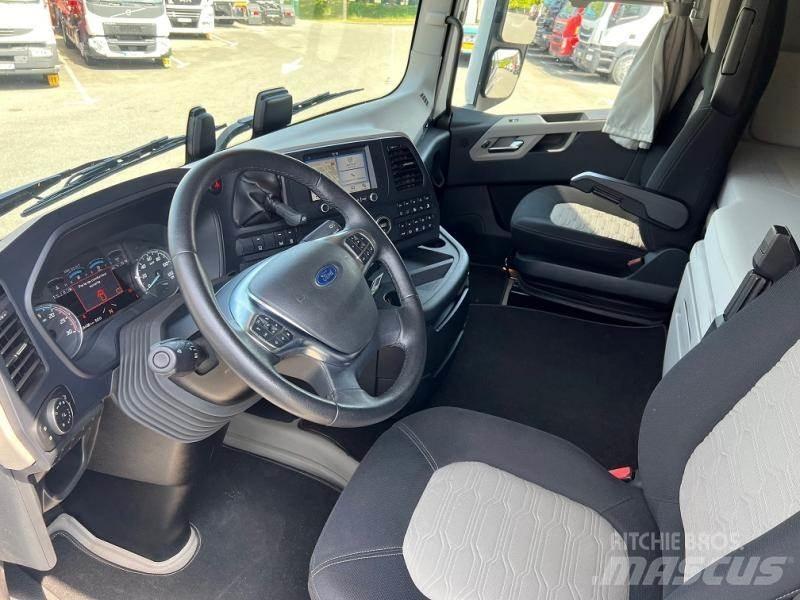 Ford F-MAX Truck Tractor Units