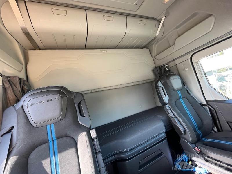 Ford F-MAX Truck Tractor Units