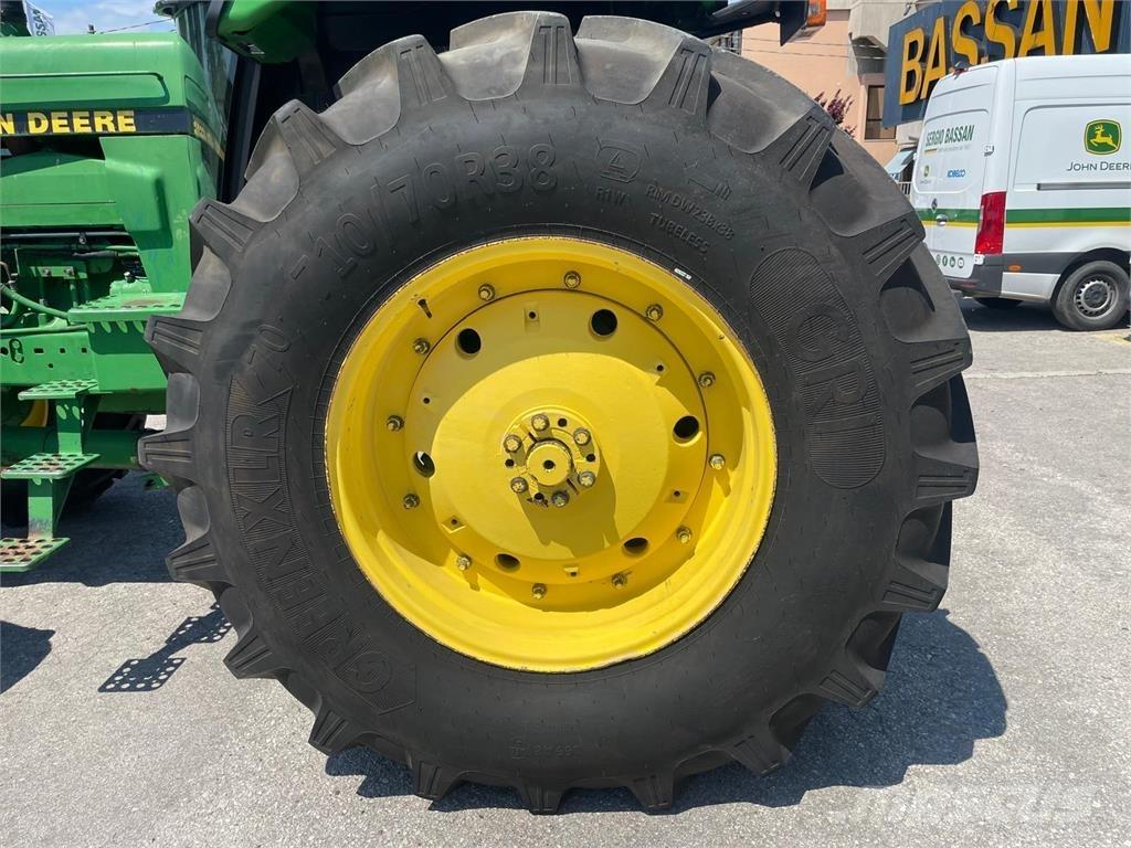 John Deere 4955 Tractors