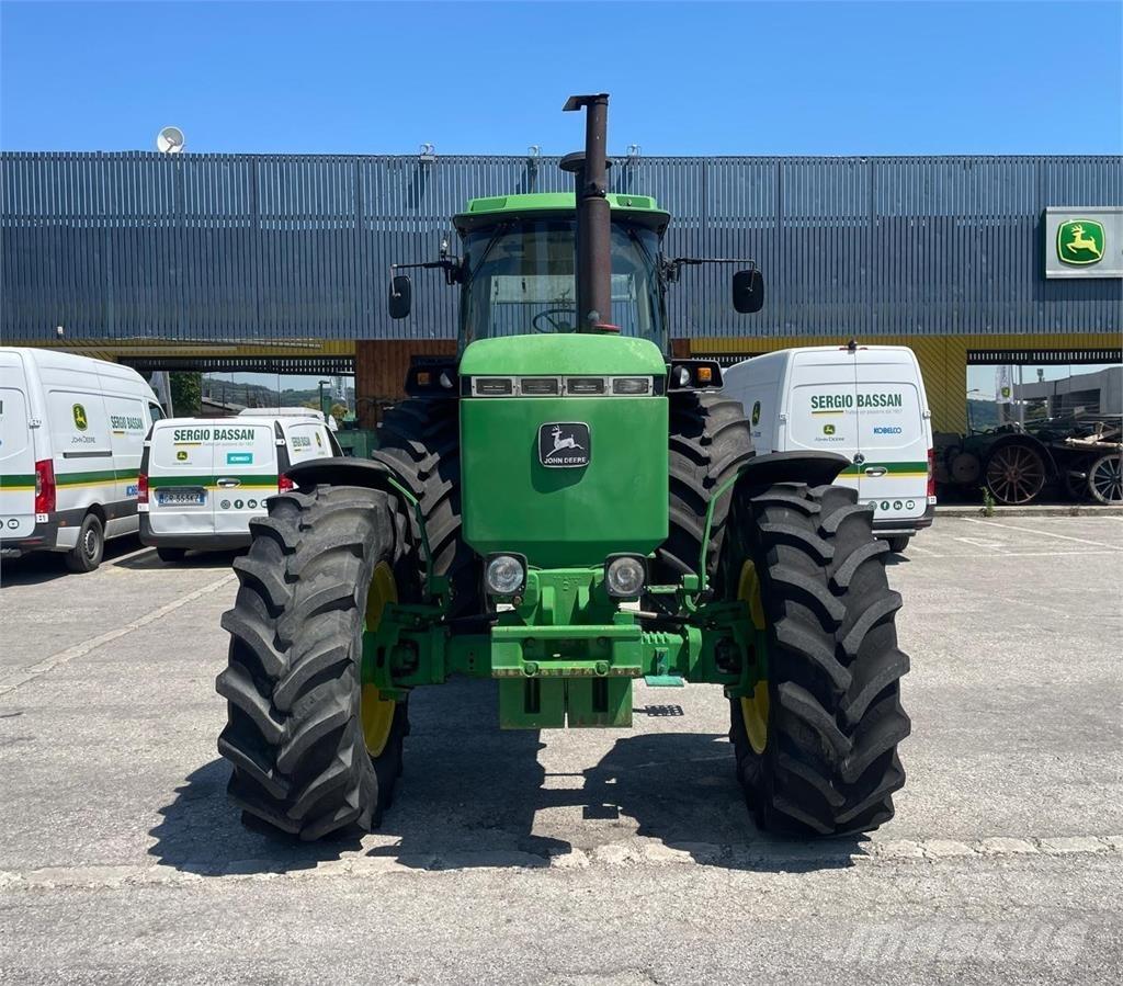 John Deere 4955 Tractors