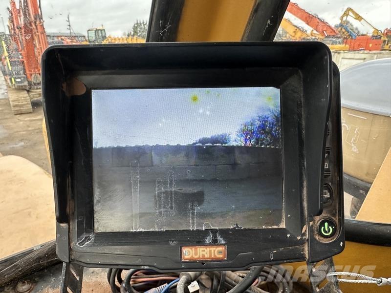 Bell B30C Articulated Haulers