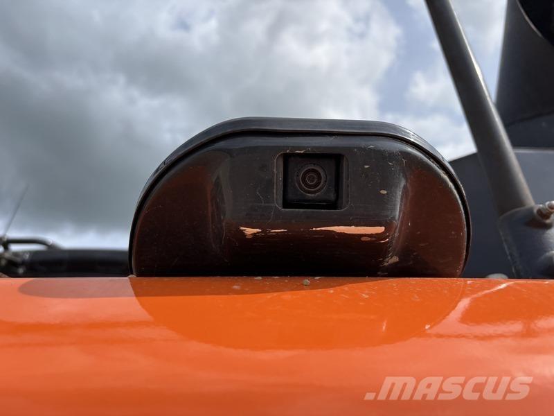 Hitachi ZX130 Crawler excavators