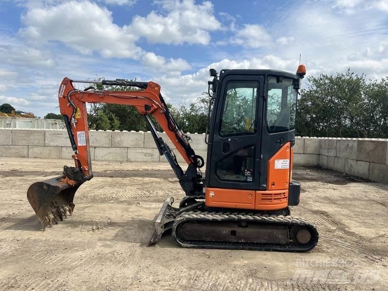 Hitachi ZX26U-5A CR Mini excavators < 7t