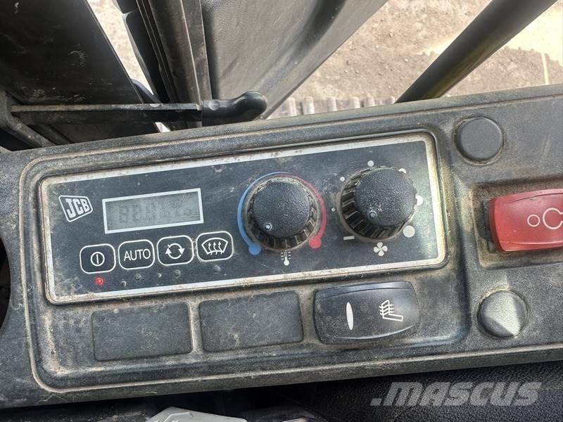 JCB JS220 LC Crawler excavators