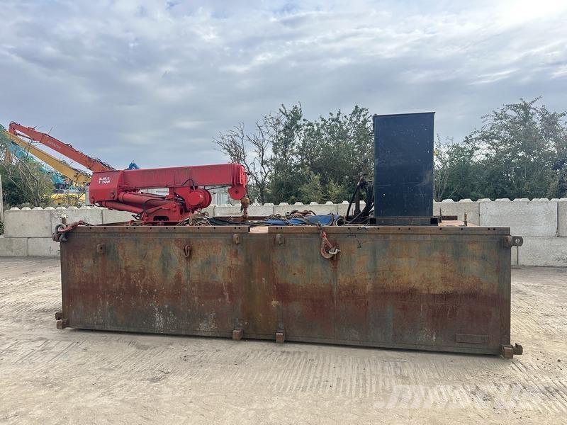 TMC Grove M977 Other cranes