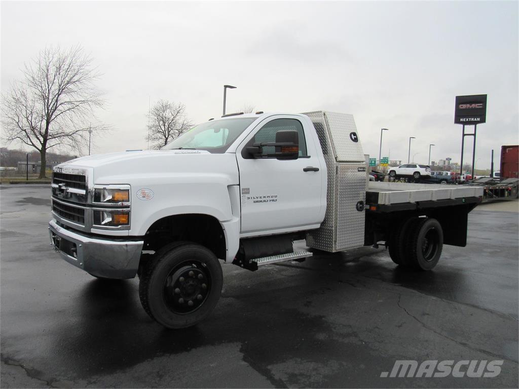 Chevrolet C5500 Chassis Cab trucks