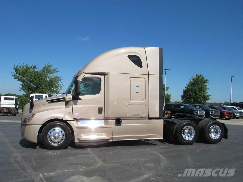 Freightliner CA126SLP Truck Tractor Units