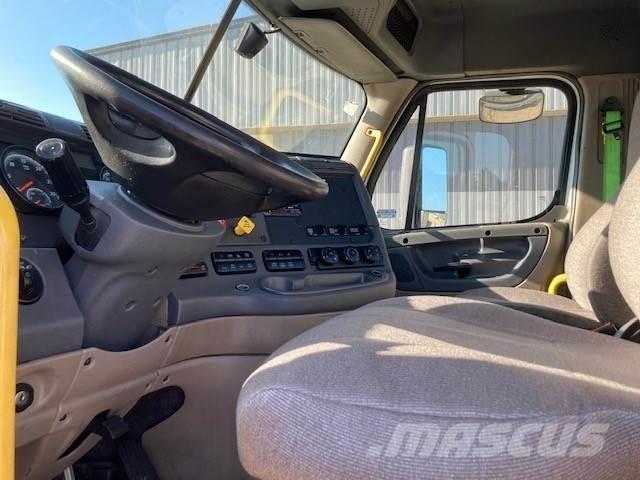 Freightliner Cascadia Truck Tractor Units