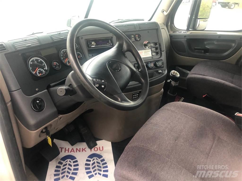 Freightliner Cascadia Truck Tractor Units