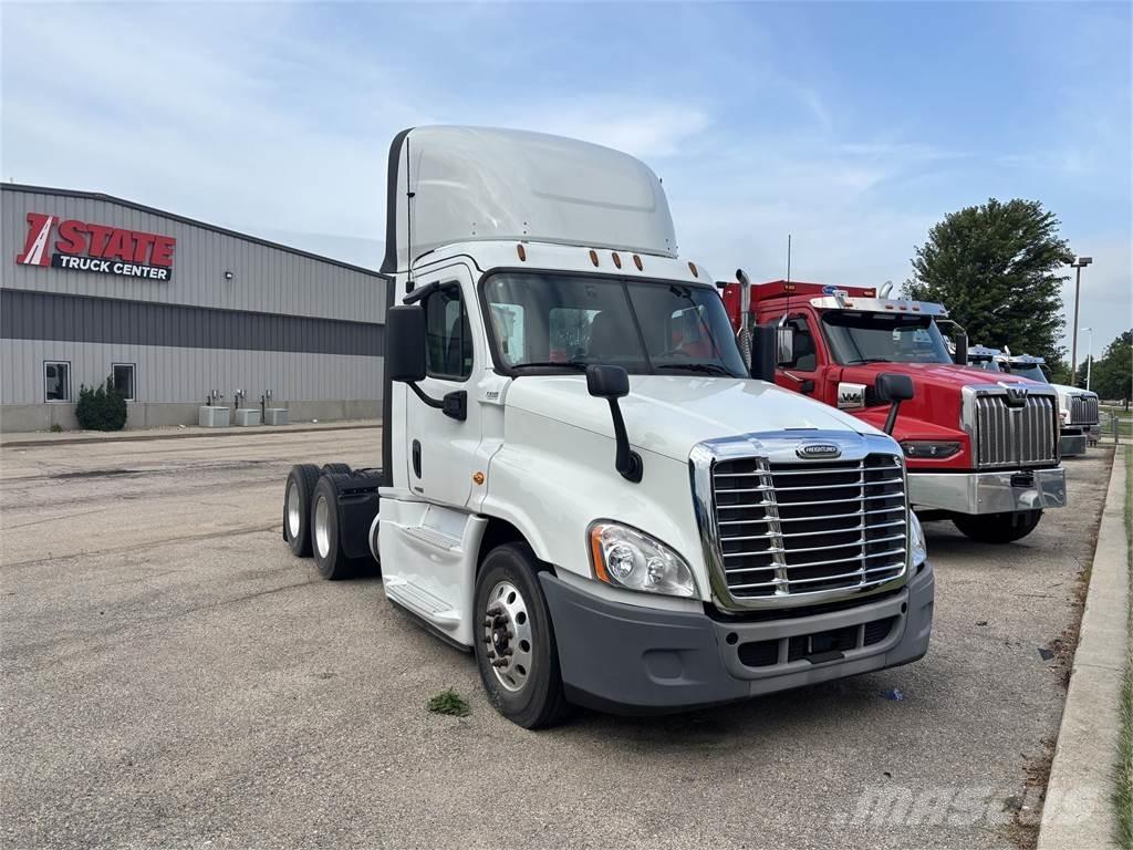 Freightliner Cascadia Truck Tractor Units