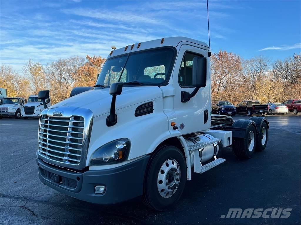 Freightliner Cascadia Truck Tractor Units