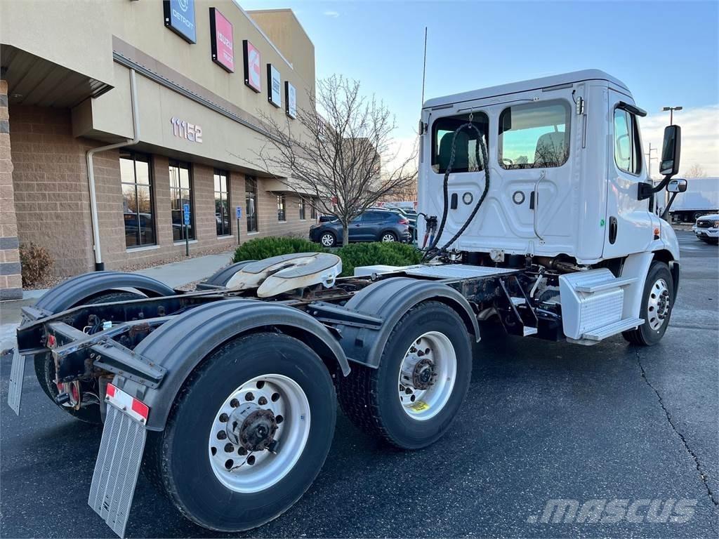 Freightliner Cascadia Truck Tractor Units