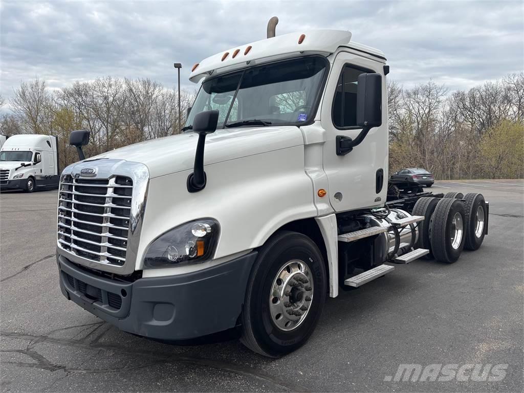 Freightliner Cascadia Truck Tractor Units