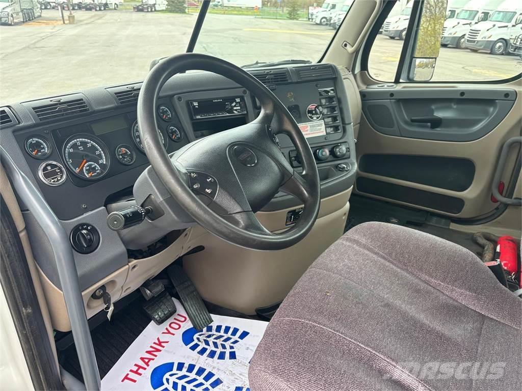 Freightliner Cascadia Truck Tractor Units