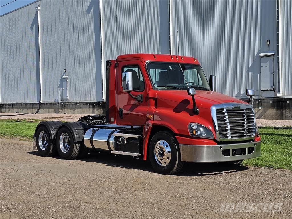 Freightliner Cascadia Truck Tractor Units