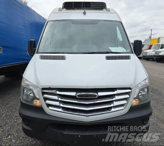 Freightliner sprinter Van Body Trucks