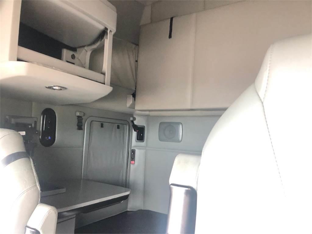 Kenworth T680 Truck Tractor Units