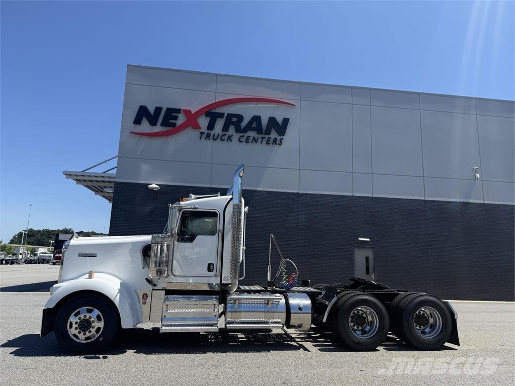Kenworth W900 Truck Tractor Units