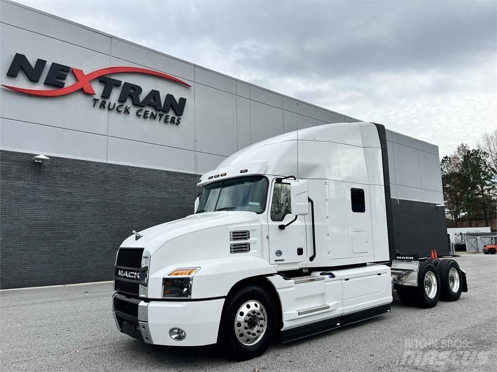 Mack AN64T Truck Tractor Units