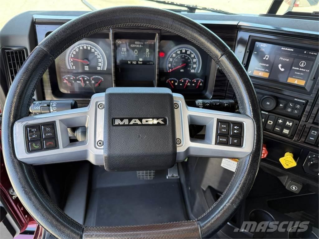 Mack AN64T Truck Tractor Units