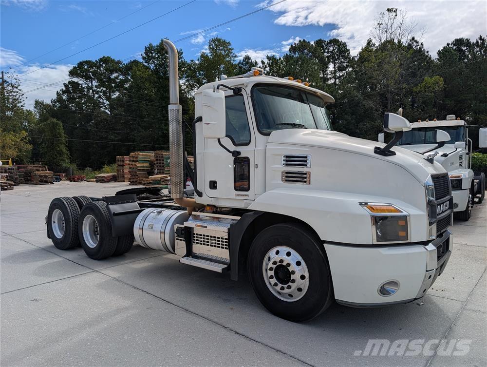 Mack AN64T Truck Tractor Units