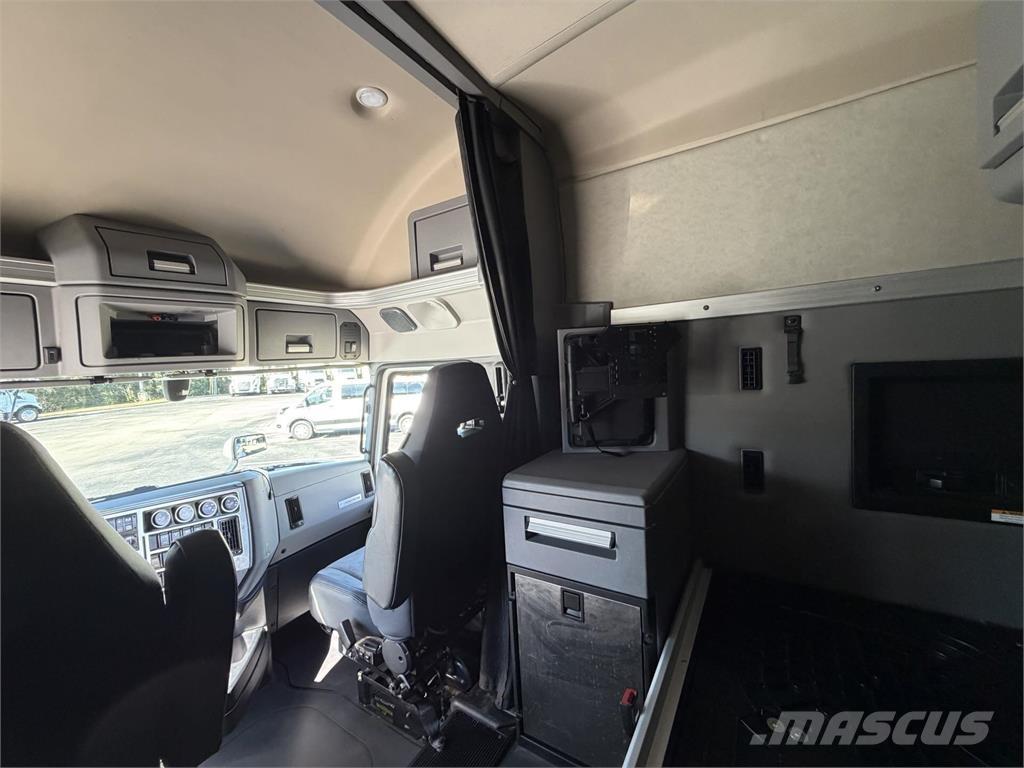 Mack AN64T Truck Tractor Units