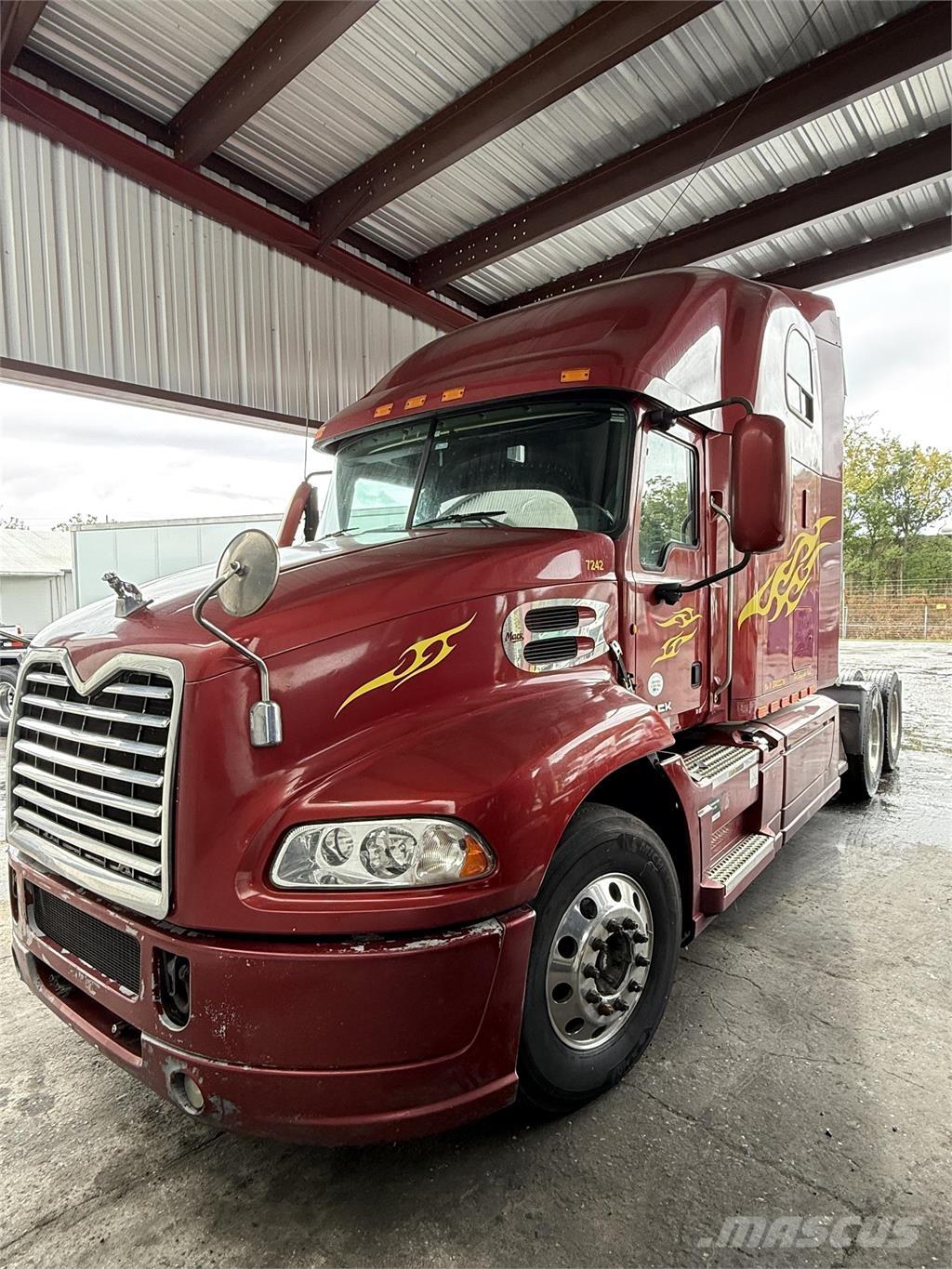 Mack CXU613 Truck Tractor Units