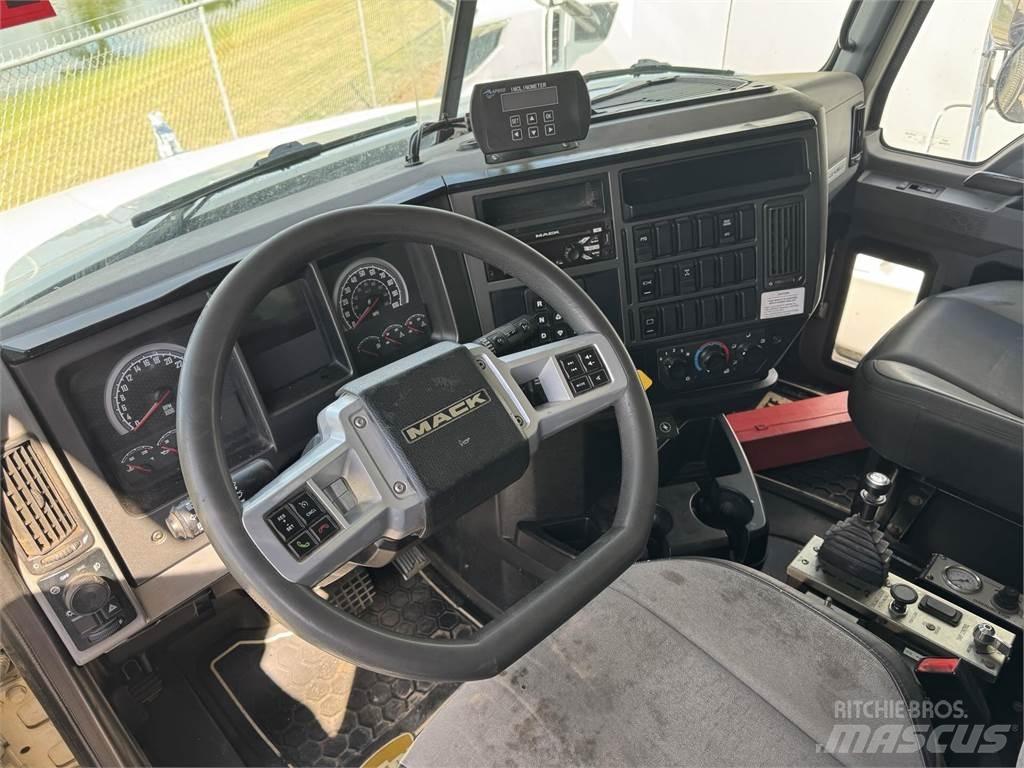 Mack GR64F Tipper trucks