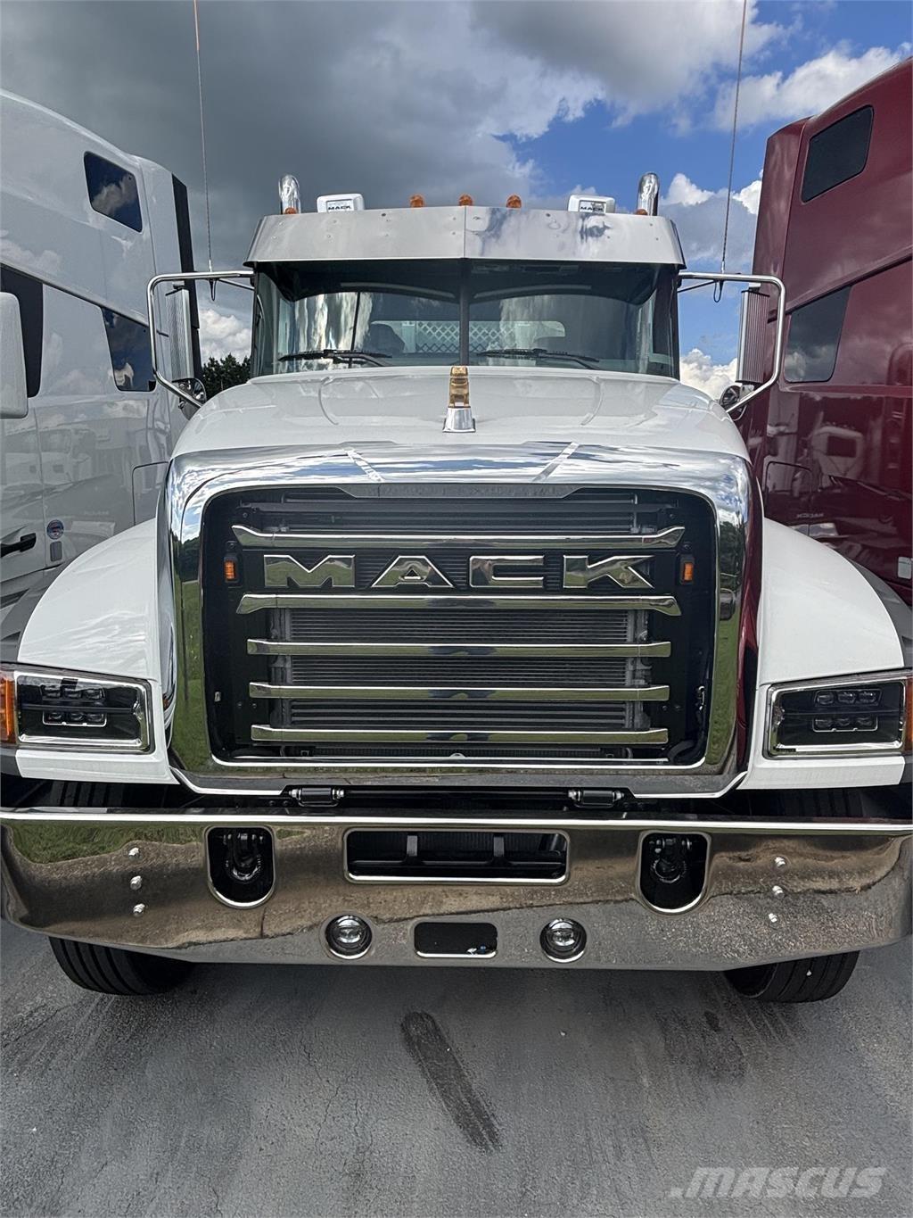 Mack GR64FT Truck Tractor Units