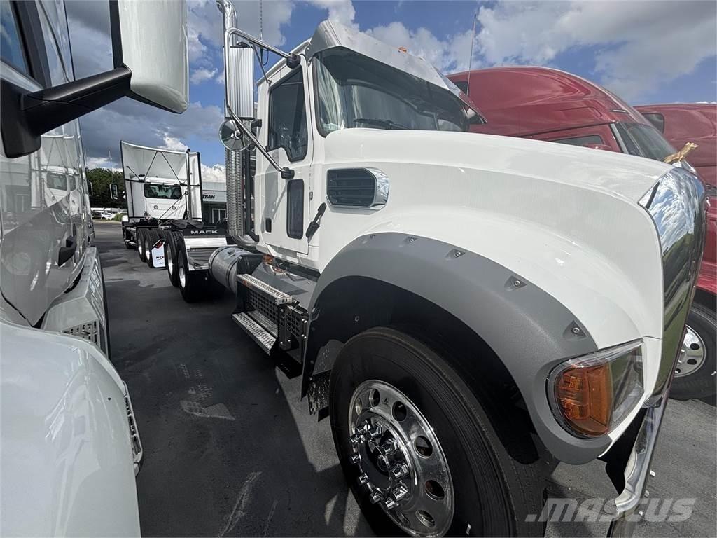 Mack GR64FT Truck Tractor Units