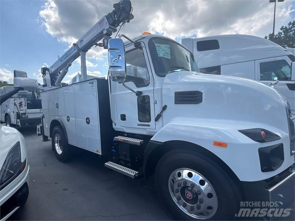 Mack MD6 42R Chassis Cab trucks