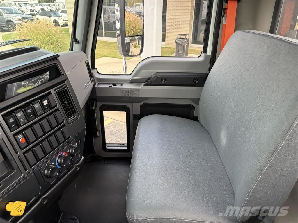 Mack MD6 42R Other trucks