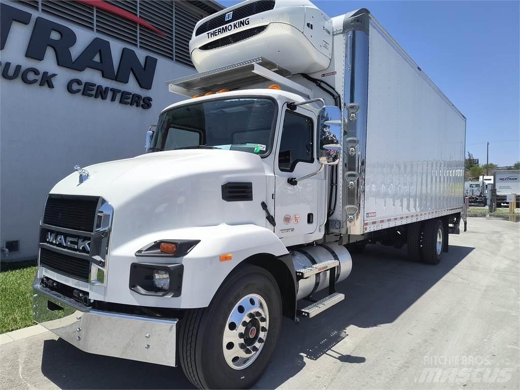 Mack MD6 42R Truck Tractor Units