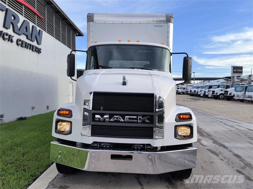 Mack MD6 42R Van Body Trucks