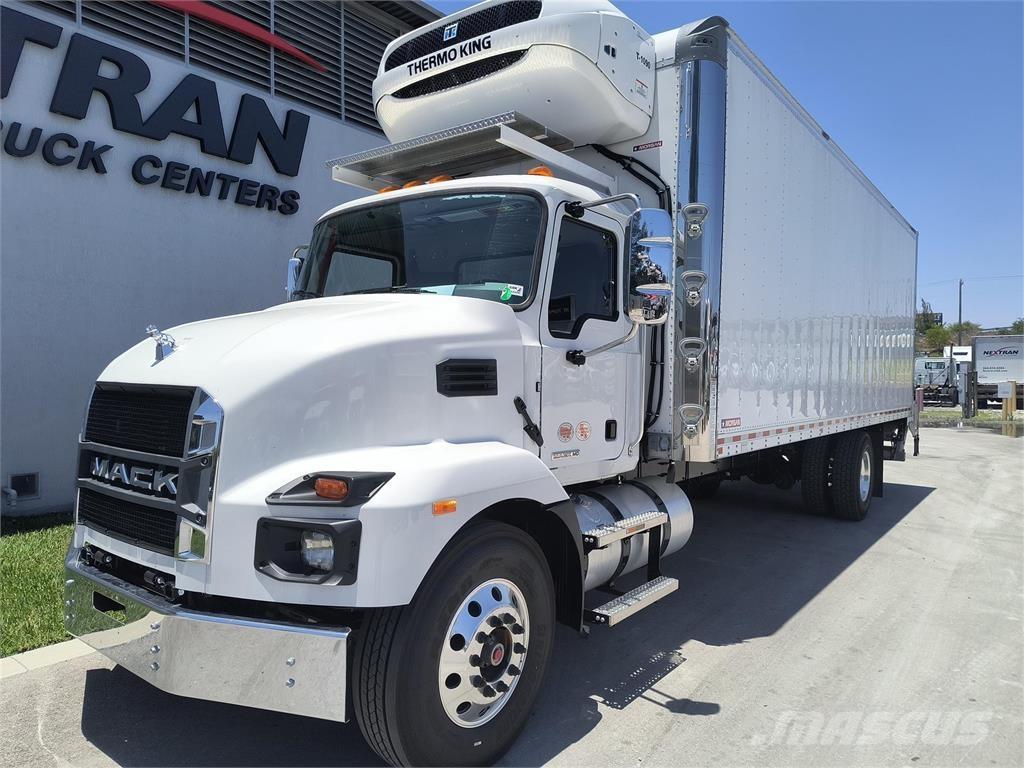 Mack MD6 42R Van Body Trucks