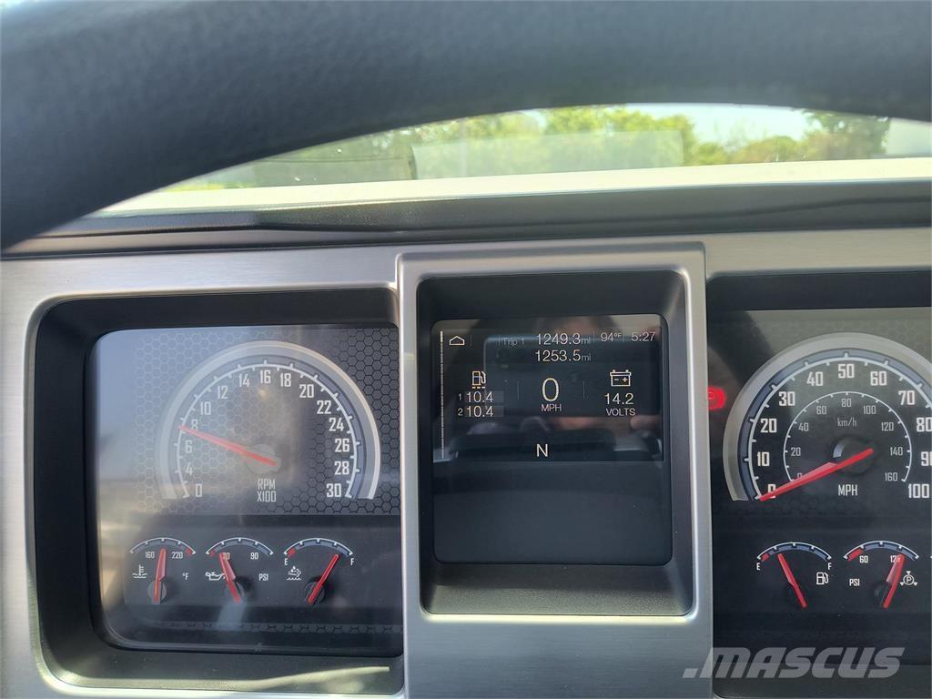 Mack MD6 42R Van Body Trucks