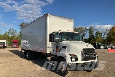 Mack MD642 Van Body Trucks