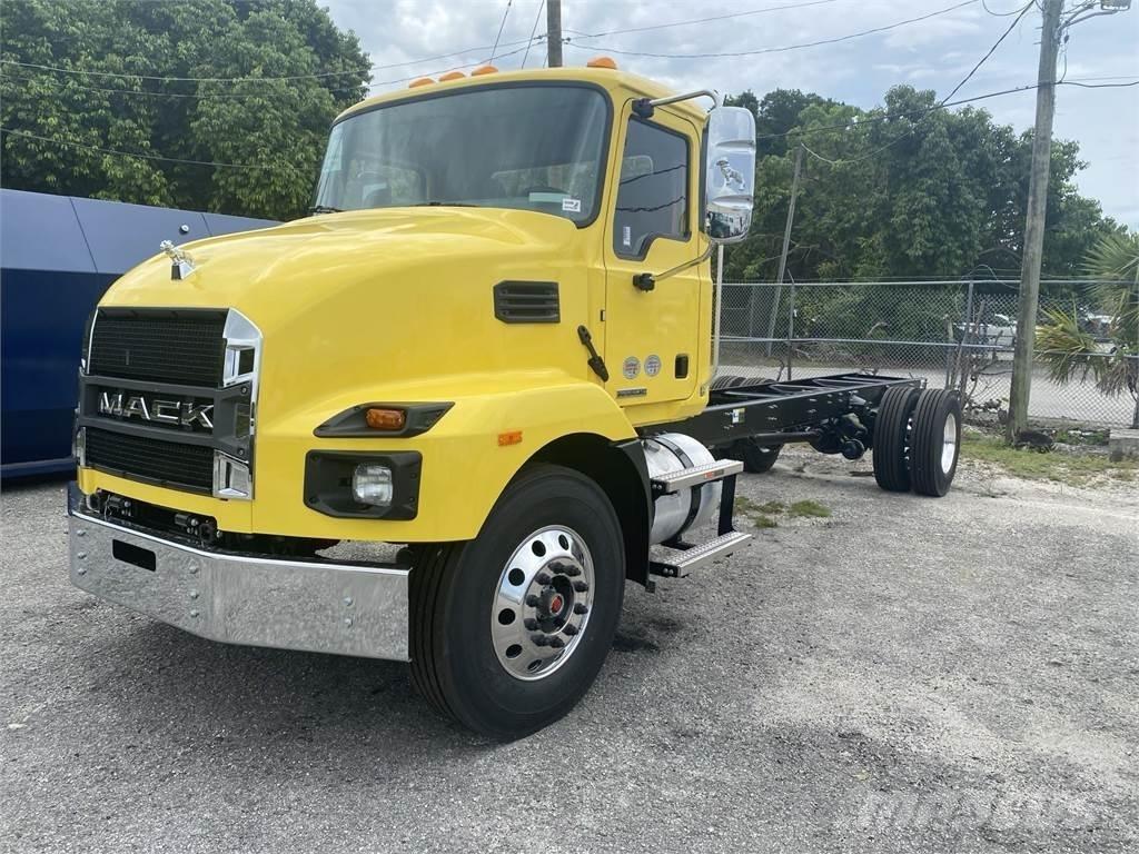 Mack MD7 42R Other