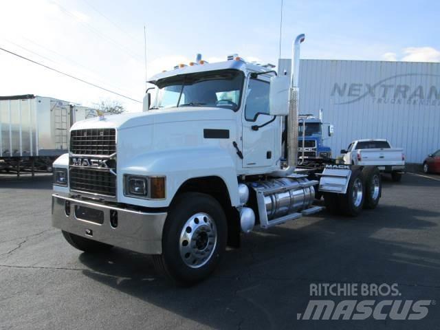 Mack PI64T Truck Tractor Units