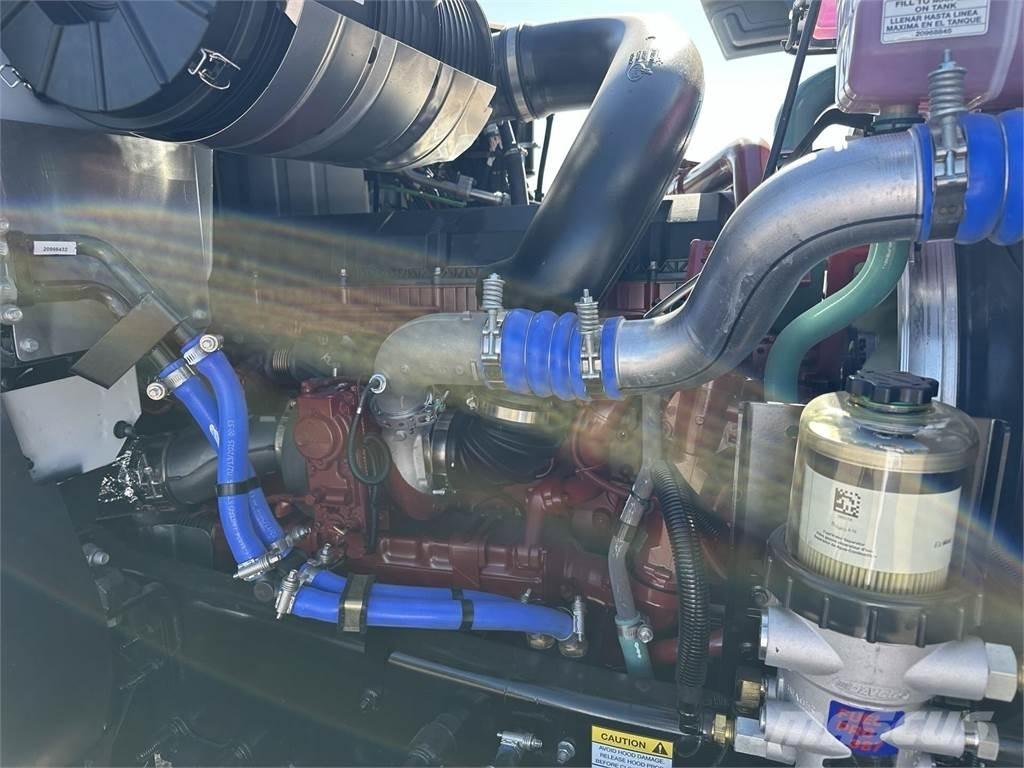 Mack PI64T Truck Tractor Units