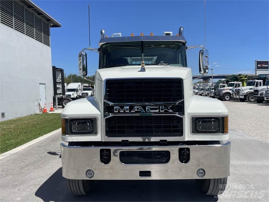 Mack PI64T Truck Tractor Units